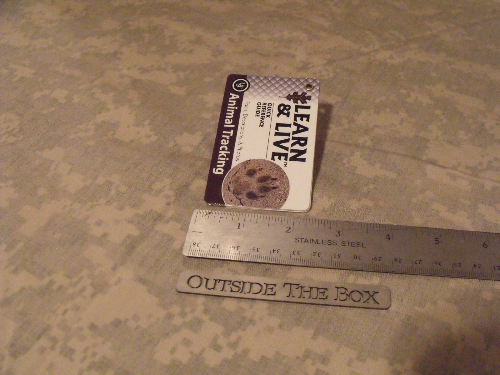 Ultimate Survival Technologies: Animal Tracking Cards, UST, 7 Cards