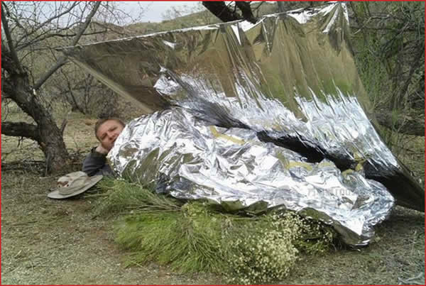 Magnesium Fire Starter, Pliers Multi-Tool, Space Blanket and Bag, H20 Proof