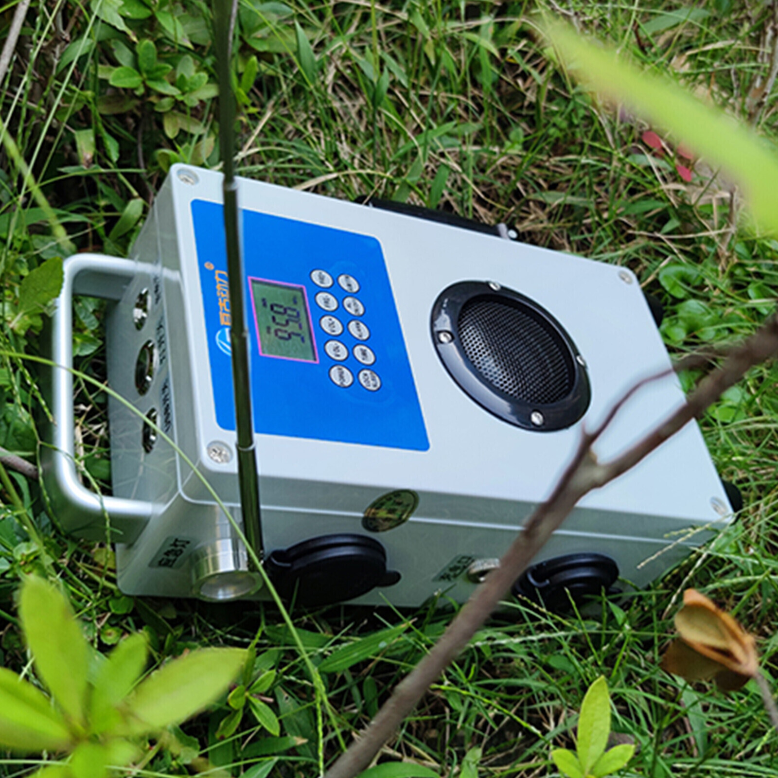 Hand Crank Generator USB Charger Outdoor Survival Emergency Power Supply New