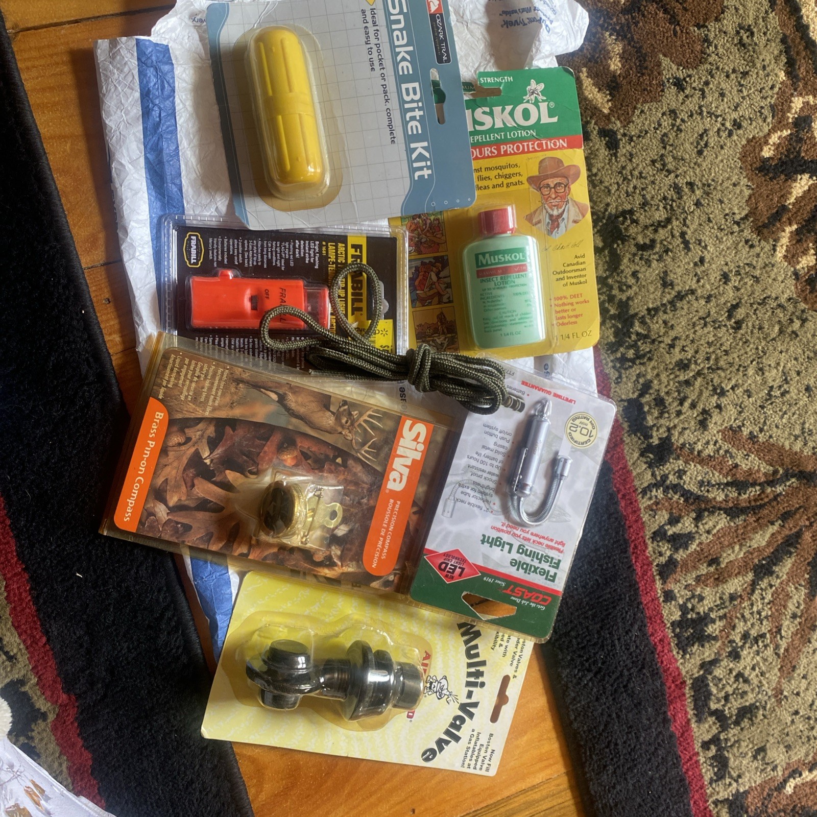 Lot Camping,Car,Hiking,compass, firestarter, snake bite mosquito Light CL7
