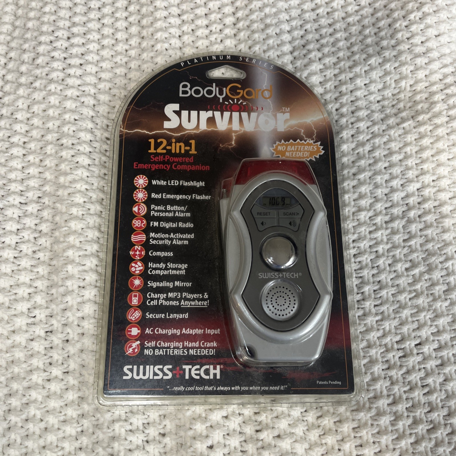 Swiss+Tech BodyGuard Survivor 12-in-1 Self-powered Emergency Companion – New