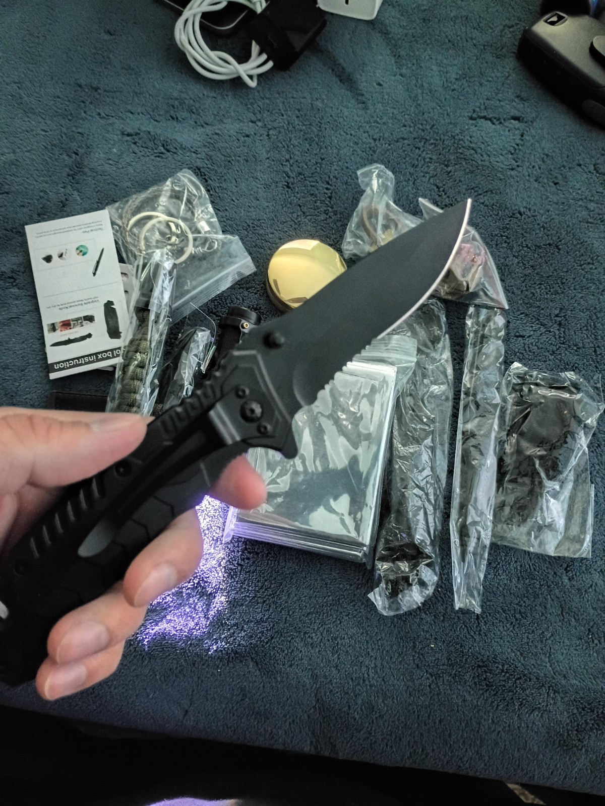 ASTNES survival kit – 14-piece emergency essentials
