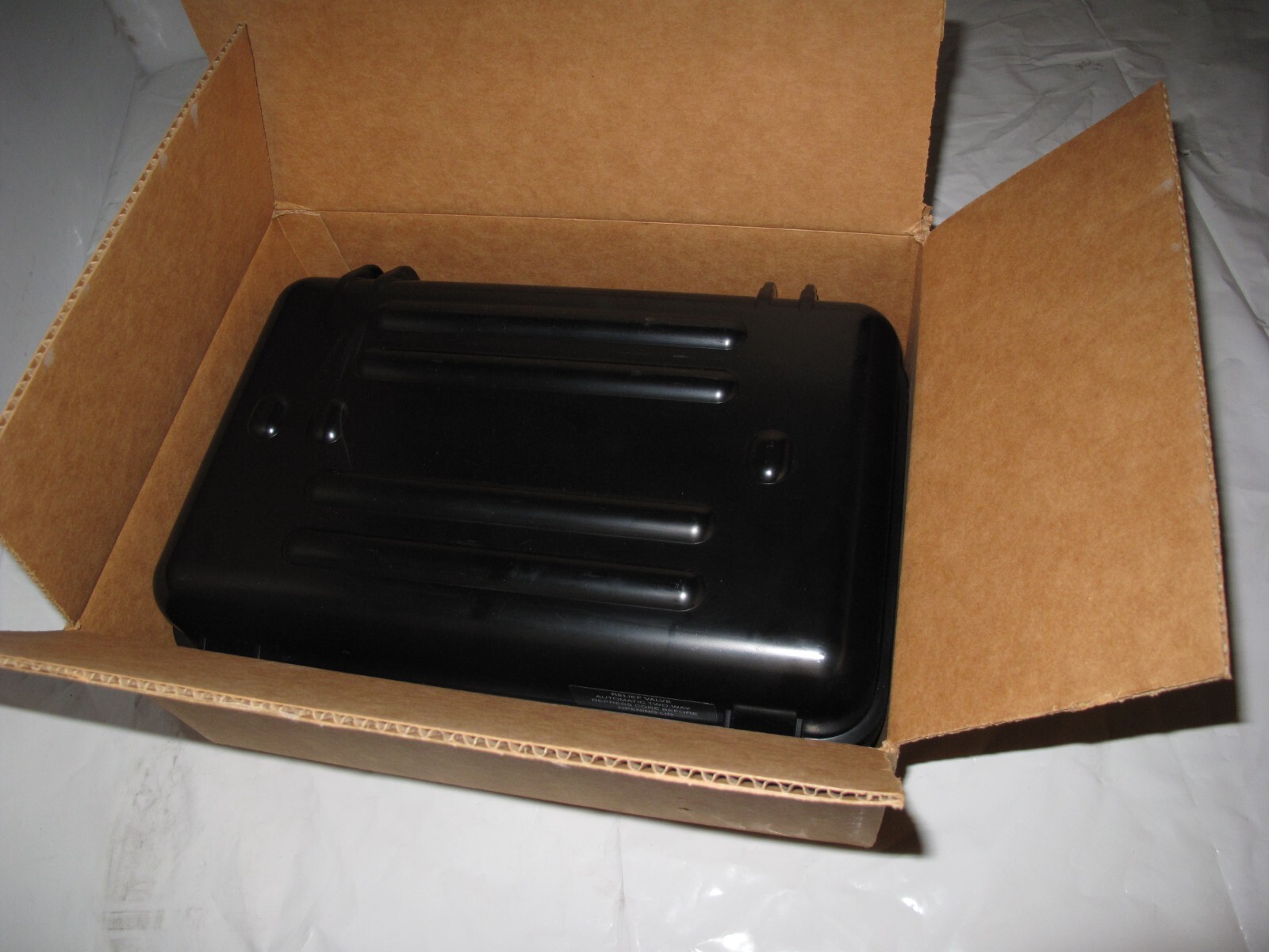 Starlight SC-061016 Hard Case 17x12x7 Gun Survival Box New Old Stock # LIS-700