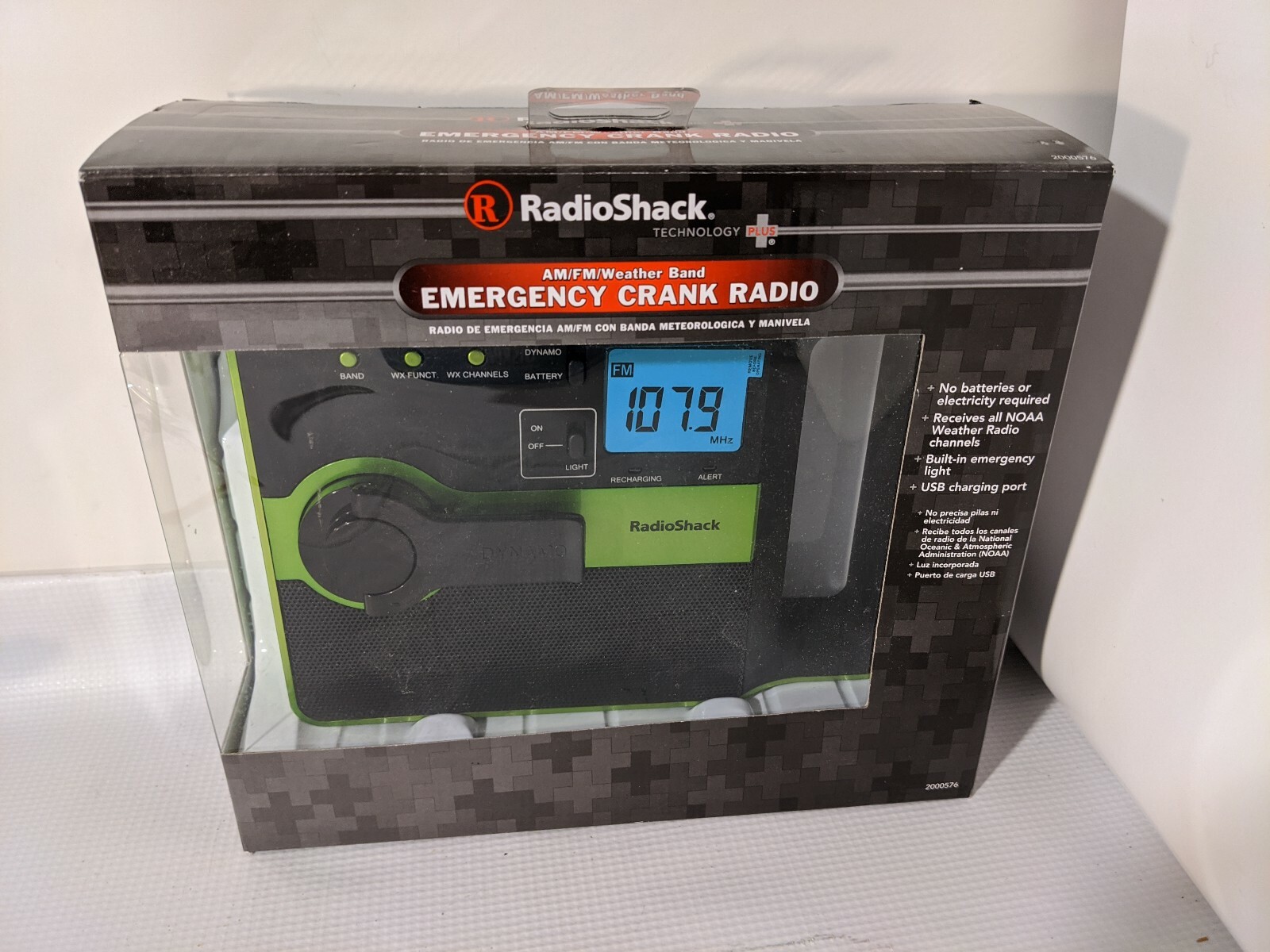 Radio Shack Emergency Crank Radio AM FM Weather Band USB Charging Port – NEW