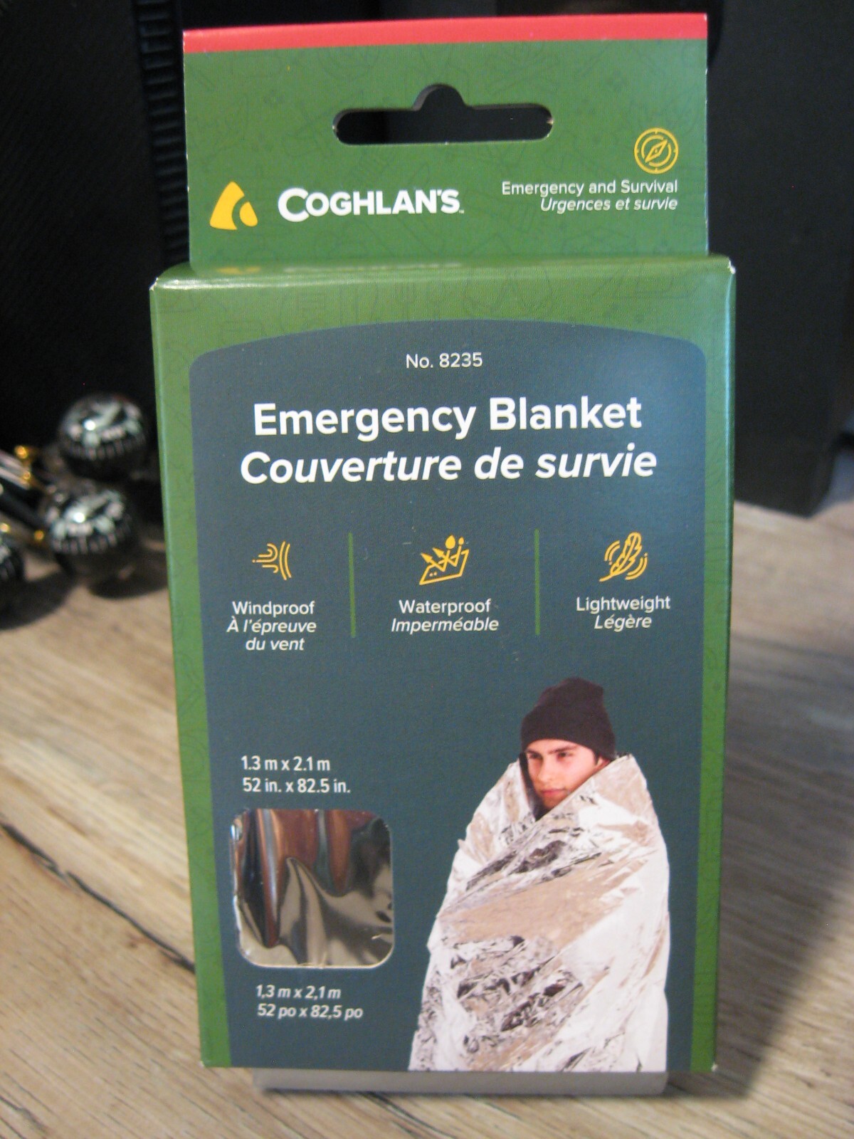 Coghlan’s Emergency Blanket – Waterproof Windproof Lightweight Survival 8235
