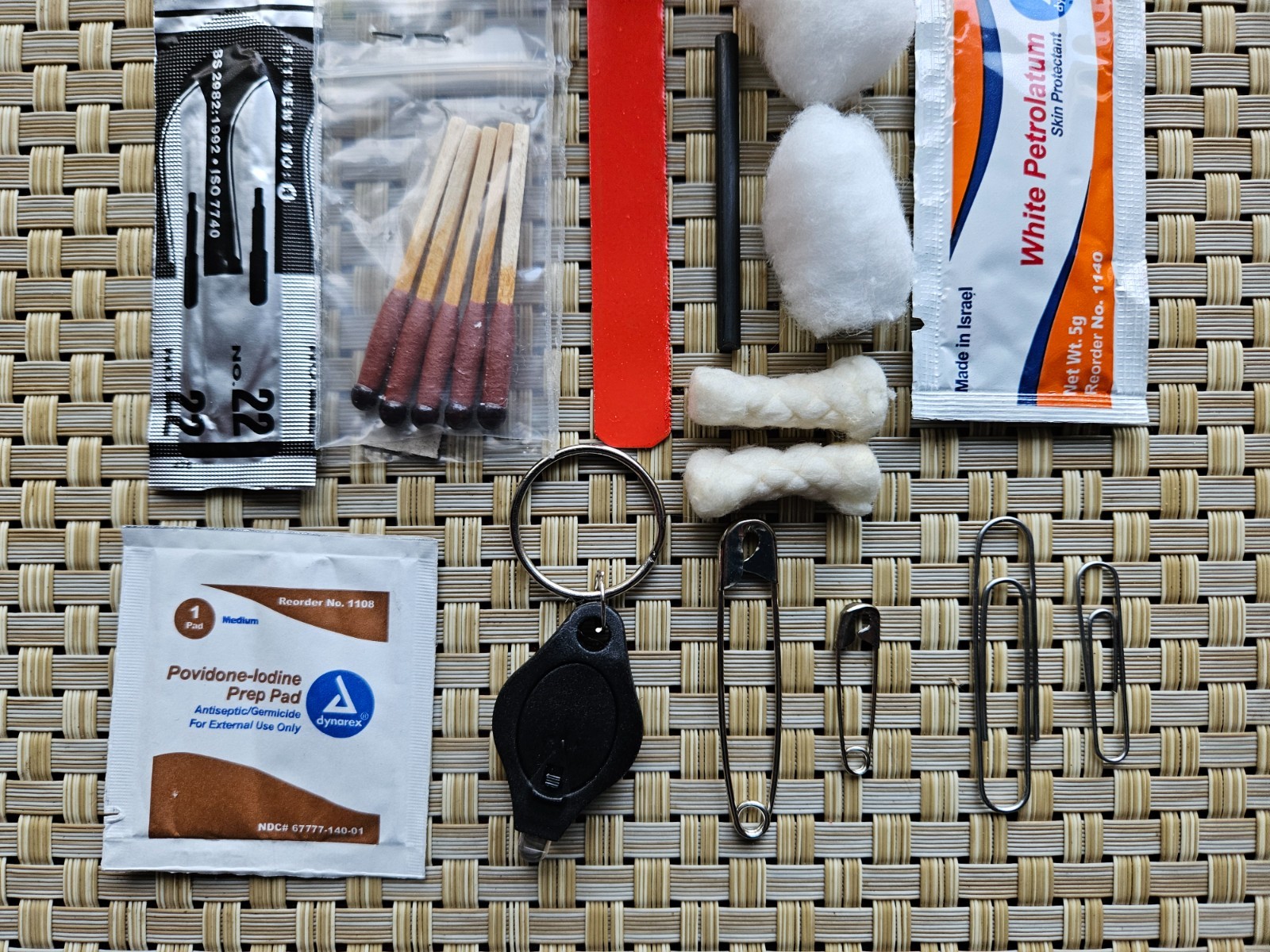 SURVIVAL KIT Capsule Water Resistant – Whistle, Ferro rod, windproof matches