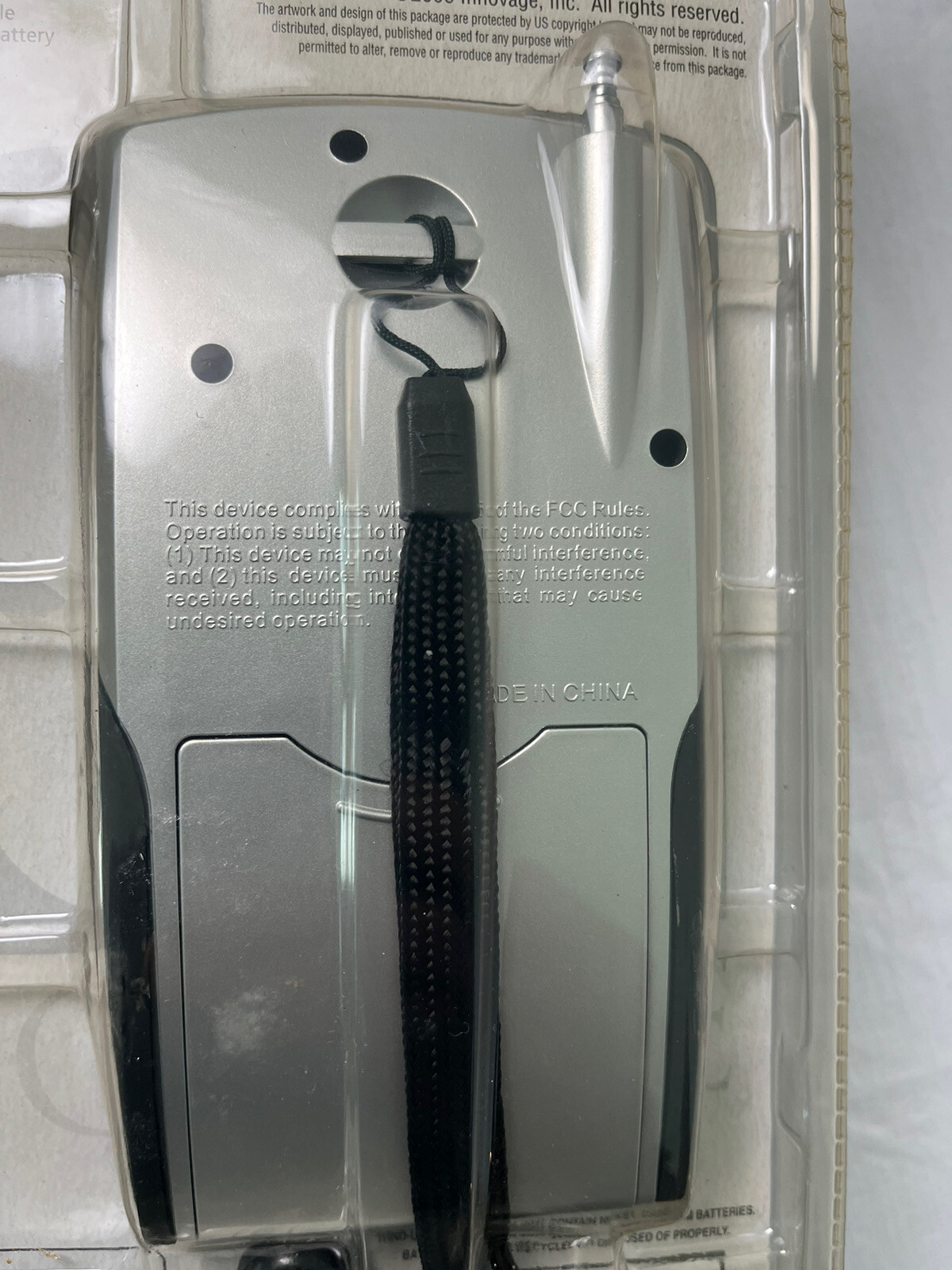 NWT Innovage Outdoor Emergency Radio Flashlight Set No Batteries Needed