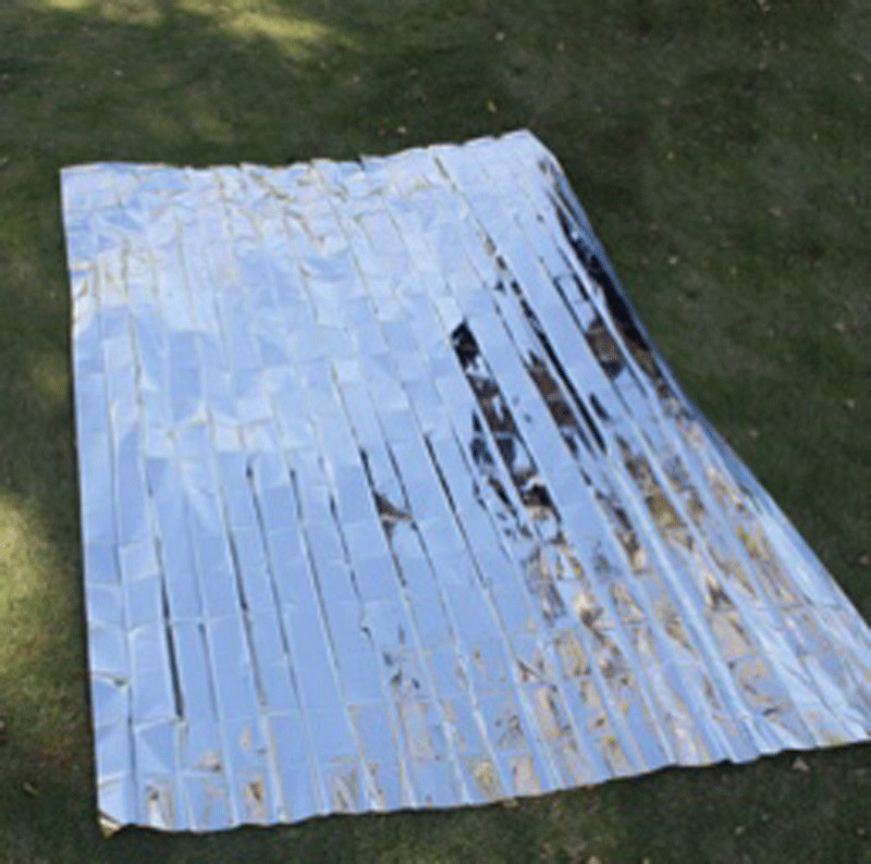 5 pcs Emergency BLANKET Thermal Survival Safety Solar Insulating Mylar 84″ X 52″