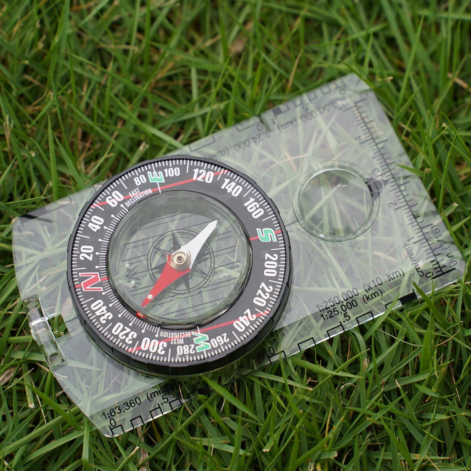 4 Pcs Outdoor Compass with Adjustable Declination,Magnifier,Ruler,Scale. Mult…