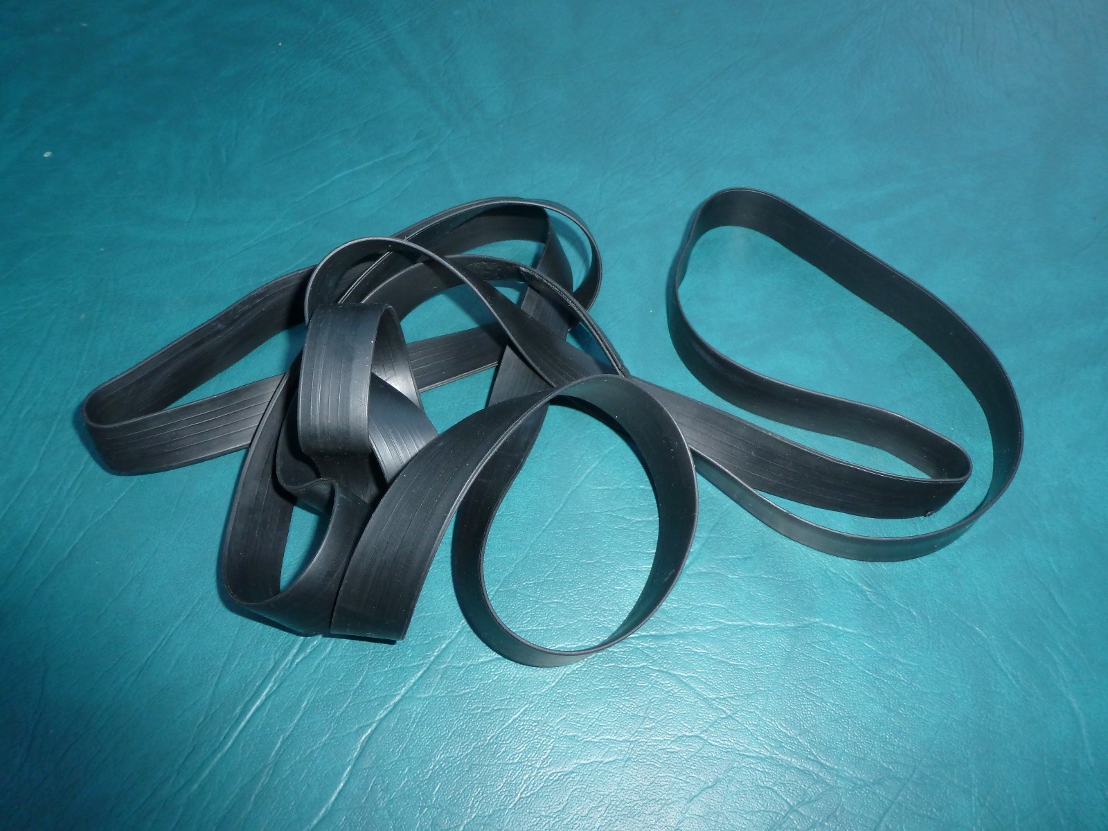 Giant Rubber Band 92″ X 3/4″ Secure Tarps Tents Camping Gear Survival Gear……