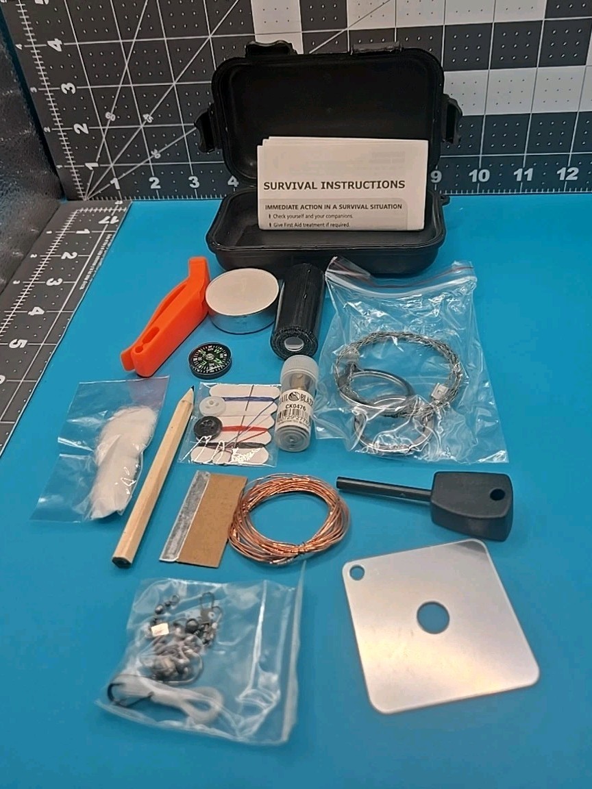 Survival Kit, Prepping,Bug Out, TEOTWAWKI, Camping, Hiking, Rescue, Emergency