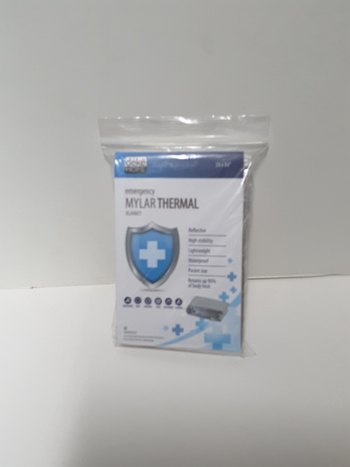 Emergency Mylar Thermal Blankets (Pack of 6), New, 55×84″
