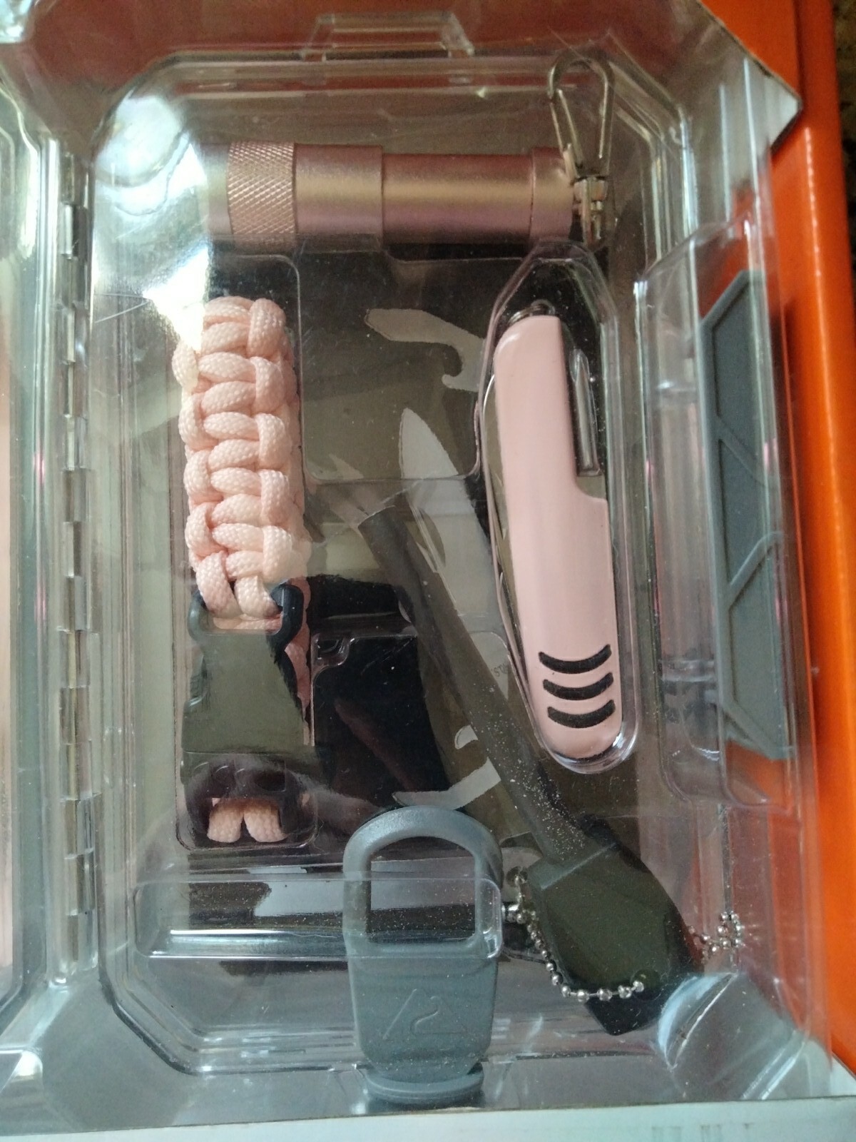 OZARK TRAIL 16 PIECE SURVIVAL KIT PINK FIRE STARTER COMMANDO SAW MORE NEW