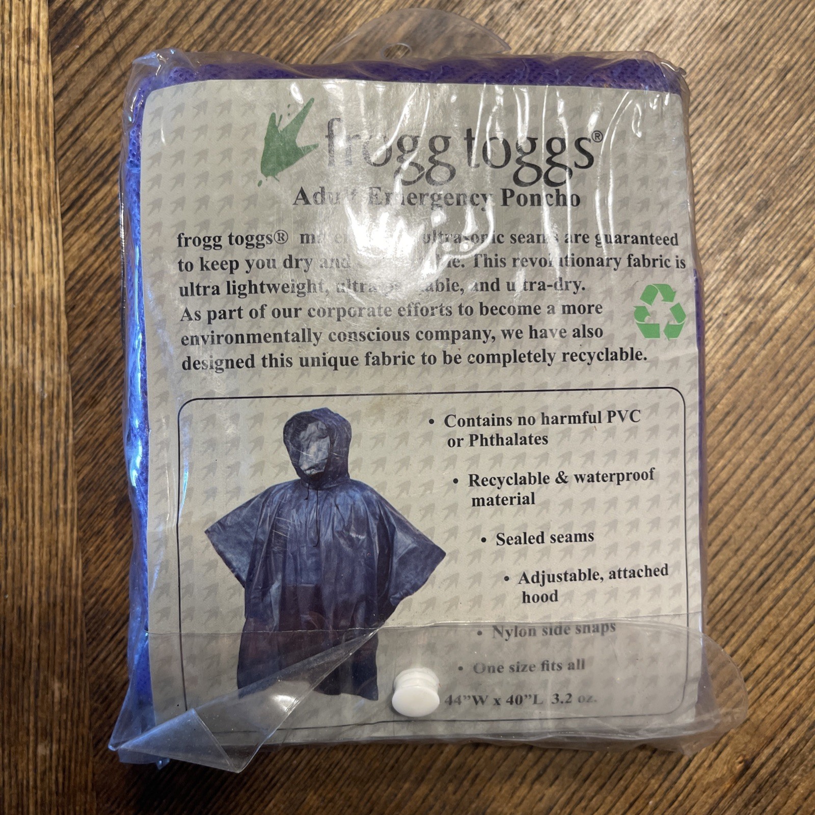 FROGG TOGGS Adult Purple Lavender Emergency Poncho 1 Size Fits All NEW Vacation