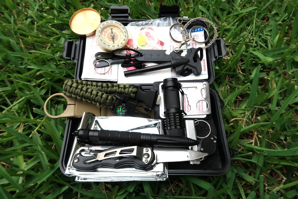 Galaxy 40 piezas en uno para kits de emergencia de supervivencia Gear Outdoor