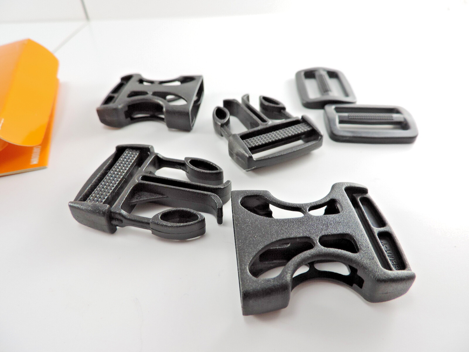 Outdoor Products Buckle & Slider 1″ 2 Sets Per Box CAR100WM-000