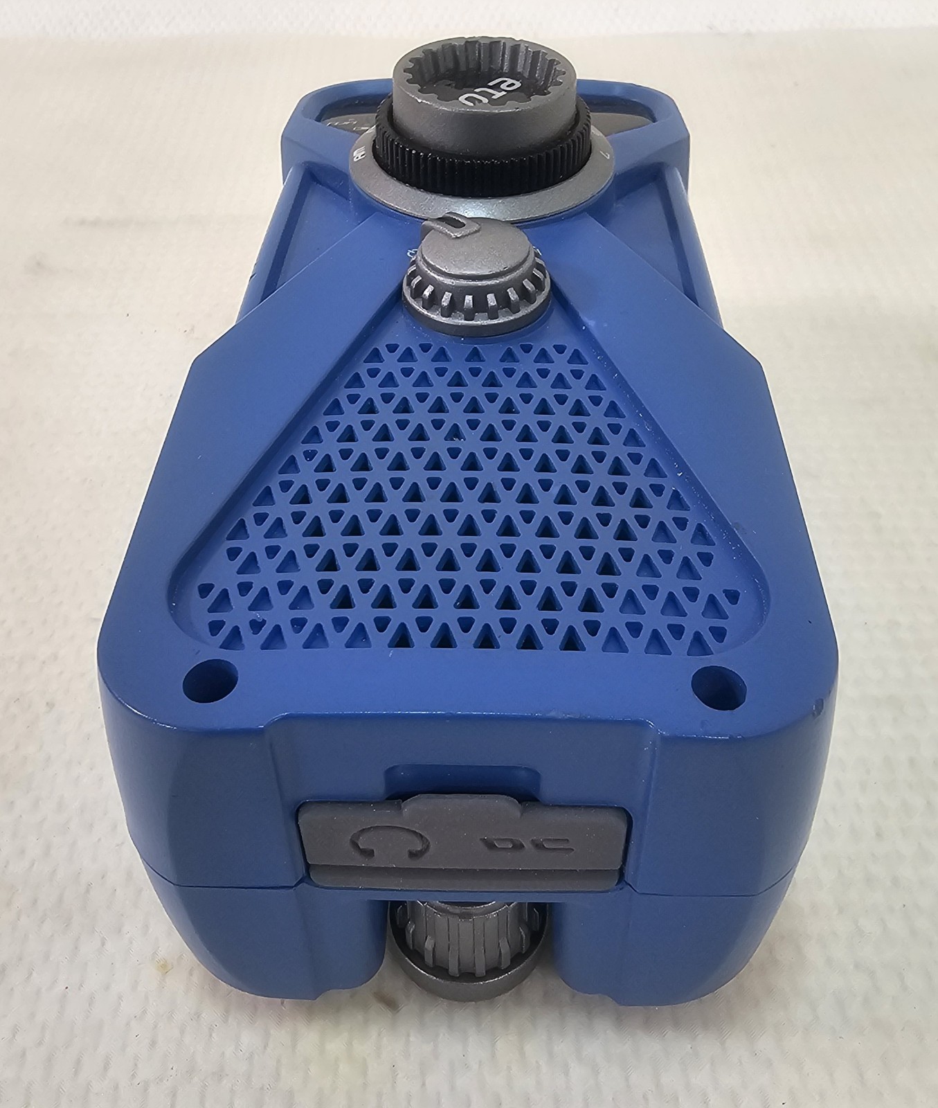 LL Bean Eton FRX1 Hand Turbine AM FM Weather Radio LED Flashlight Hand Crank