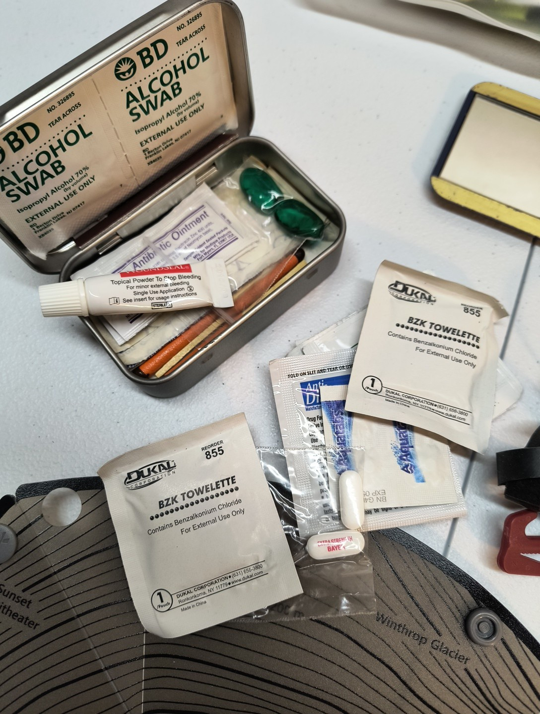Emergency Survival Kit Camping Bug Out Medical DIY Disaster Relief Prepper PICS!