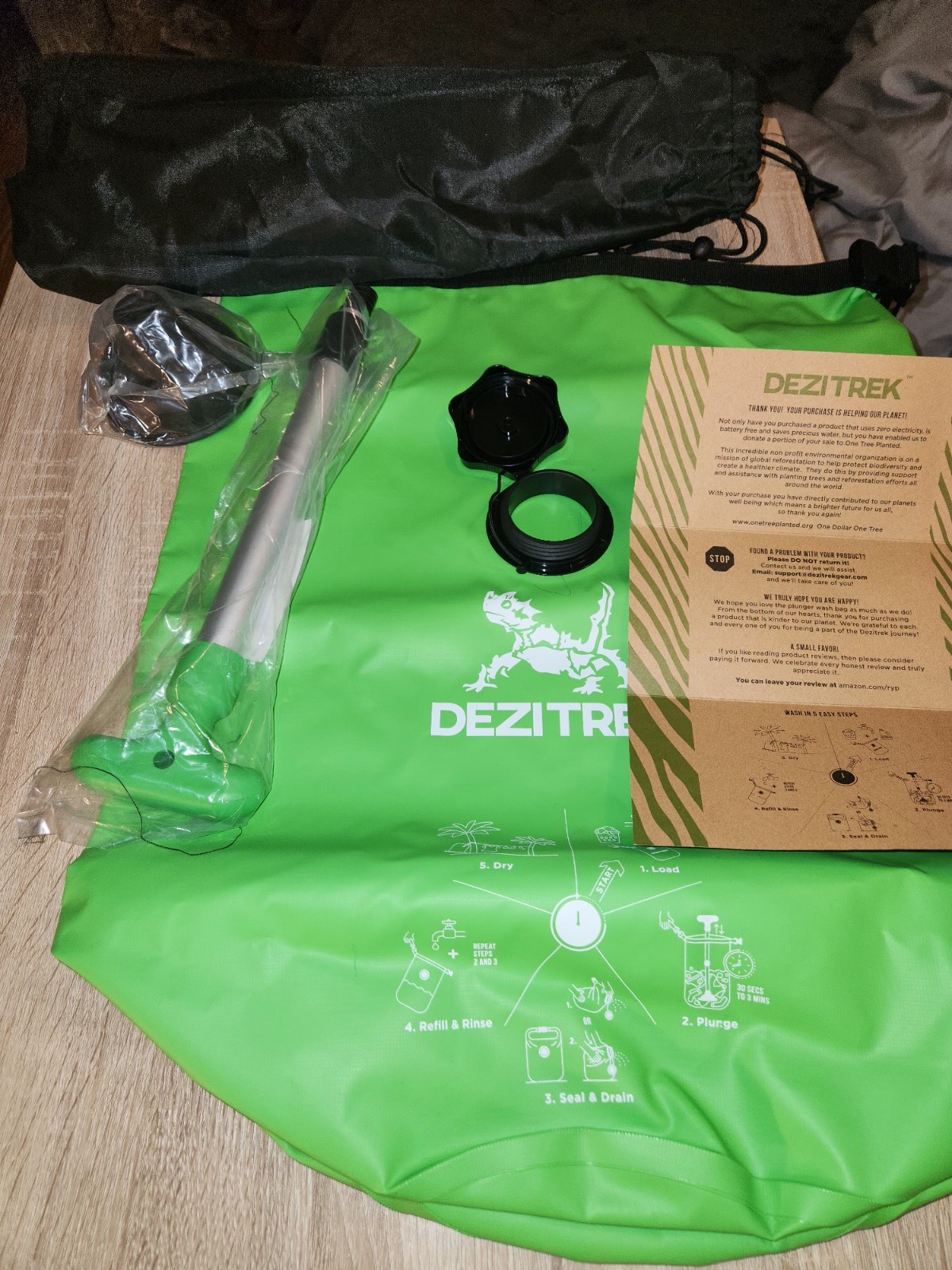 Dezitrek All In One Hand Wash Clothes Washer Laundry Bag – RVs Camping NEW