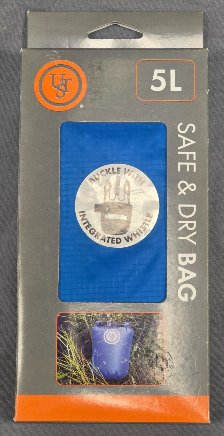 NEW Ultimate Survival Technologies 20-12135 Safe & Dry 5L Blue Dry Bag + Whistle