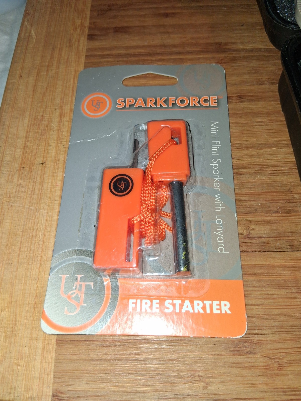 Survival Kit 11-in-1 Camping Hiking BackPacking Knife Flashlight Multi-Tool Fire