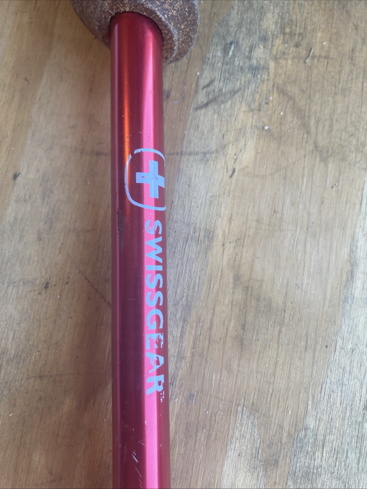 Swissgear Aluminum Extendable/ Collapsible Walking Pole, Red, Used