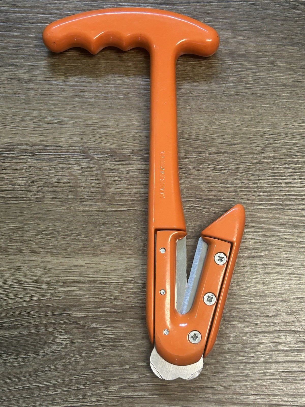 Quick-Cut Seat Belt Cutter Rescue Tool V-Shaped Razor Sharp Max Colonial Cutlery