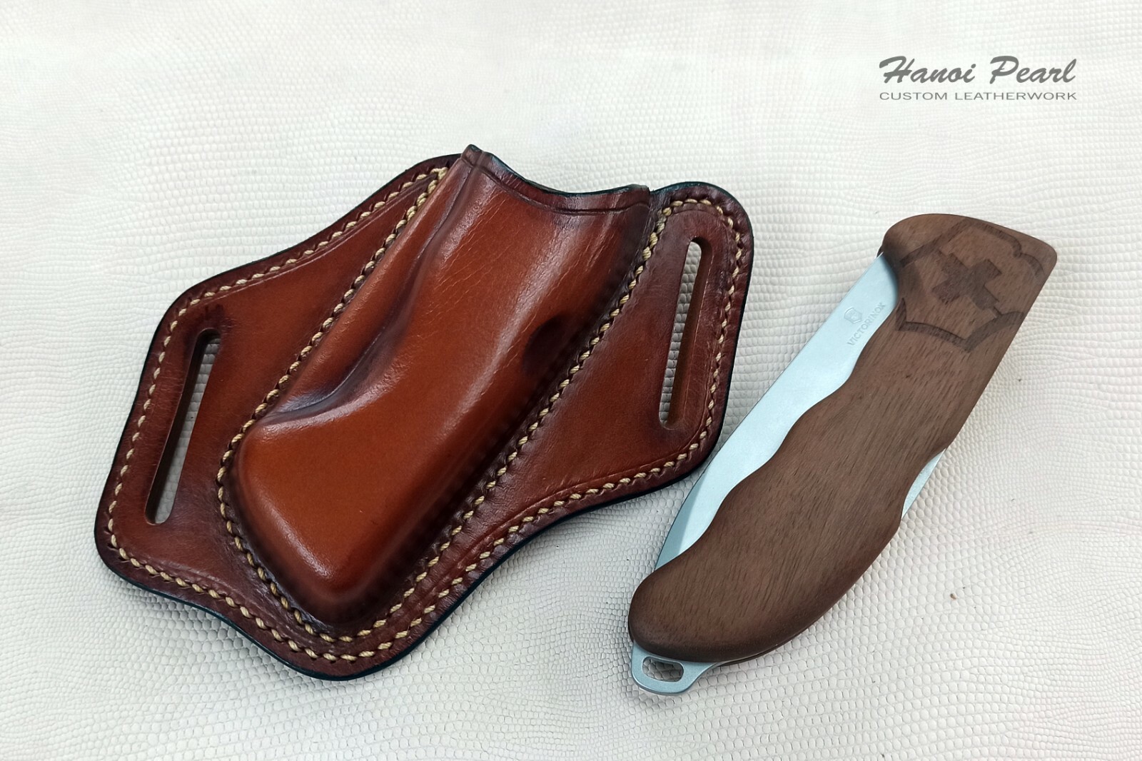Custom Canted Pancake Leather Sheath for Victorinox Hunter Pro Wood