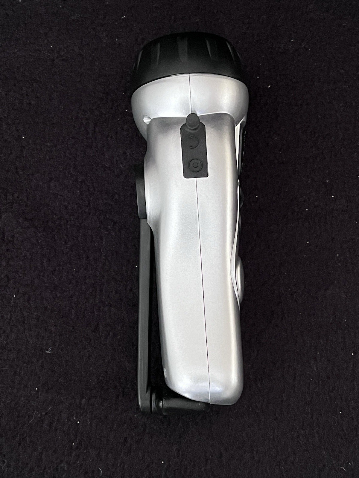 Gizmo Survival Emergency Wind-Up 4in1 Flash Light, Radio, Alarm & Phone Charger