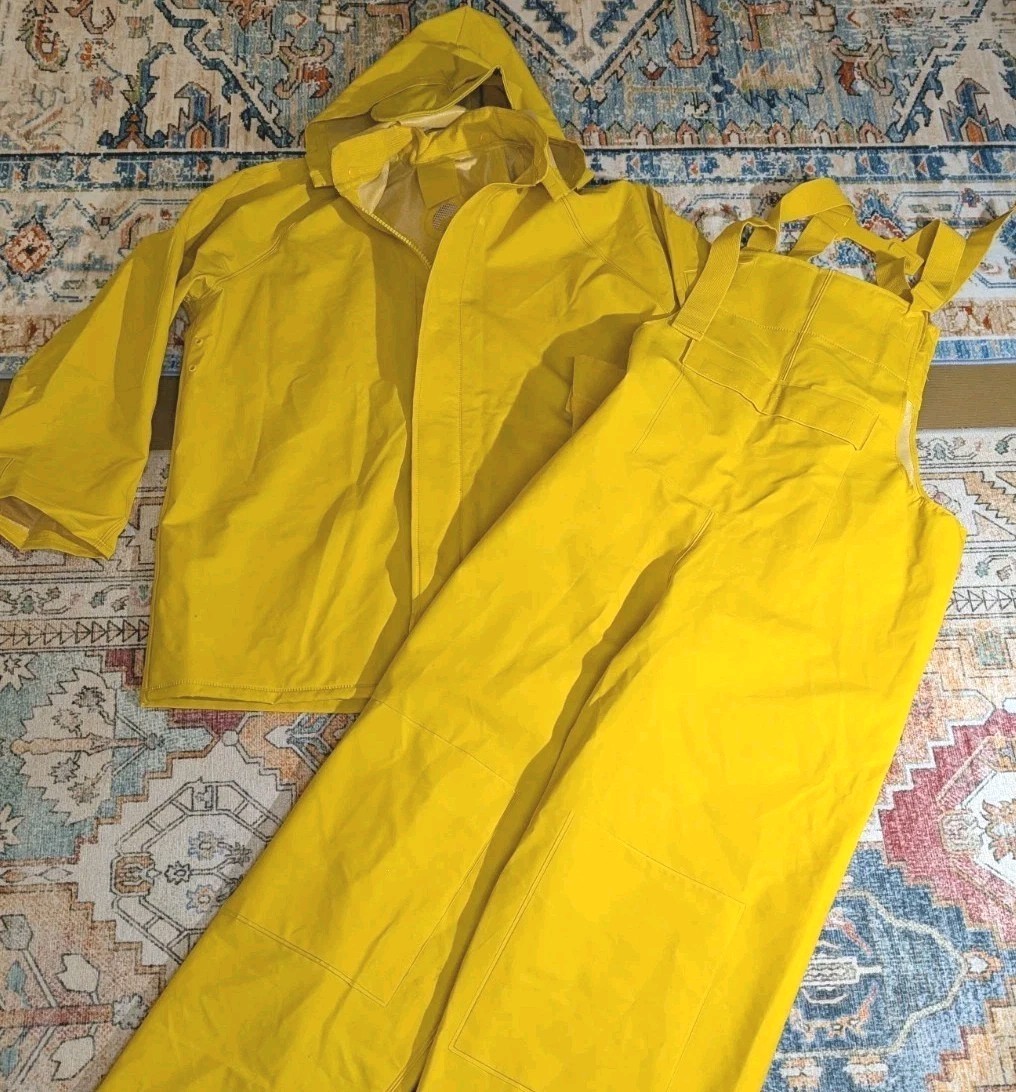 Stansport Commercial Rainsuit Foul Weather Coat And Bib Double Knee Size Small