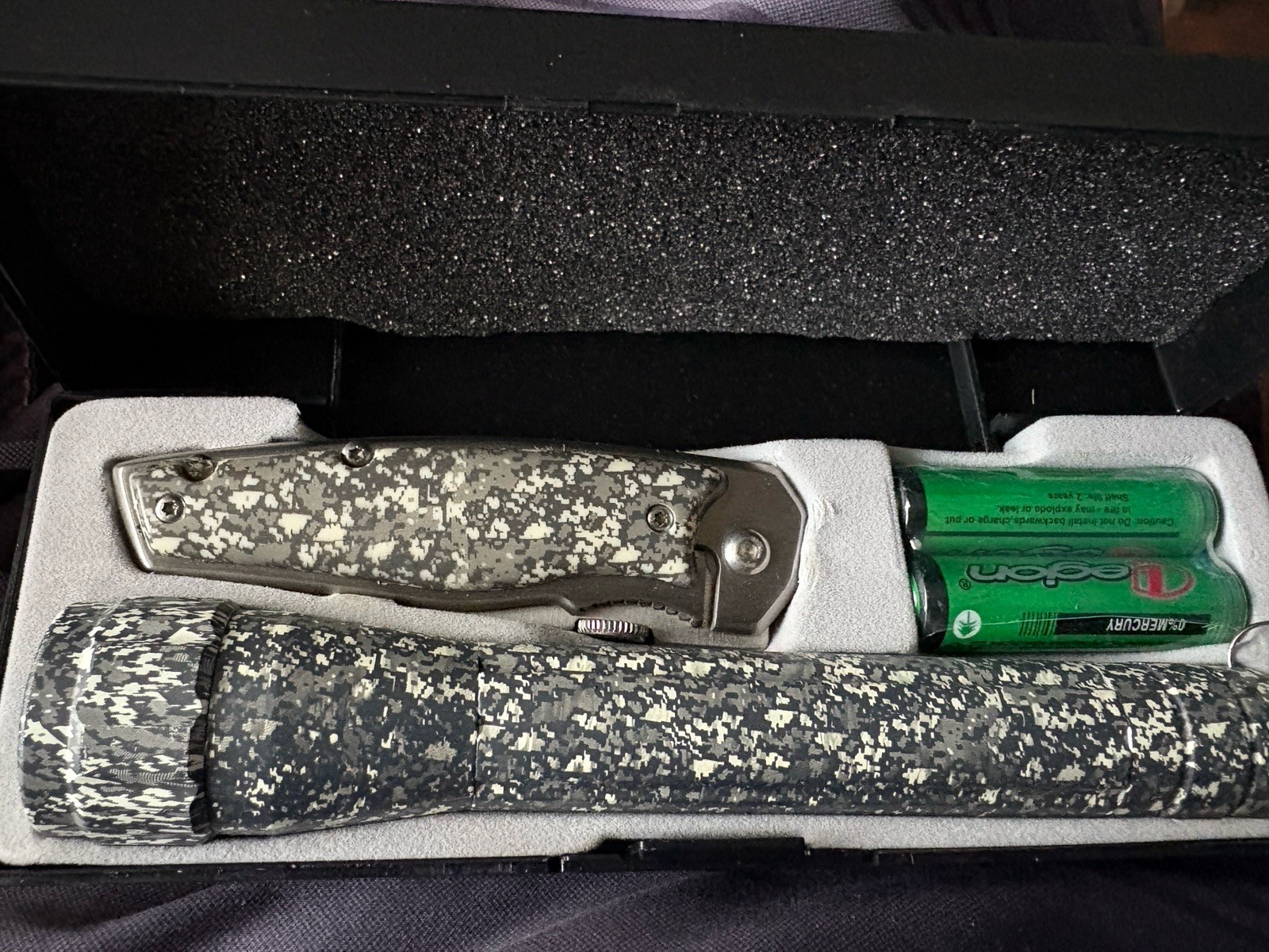 NRA National Rifle Association Survival Combo Set Flashlight & Knife NEW Camo