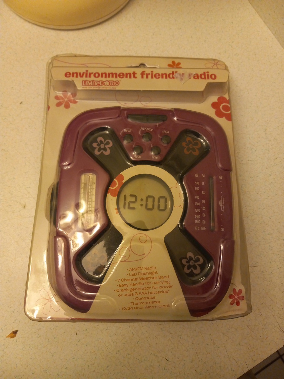 Limited Too – NEW Weather Band Radio Emergency Power Generator Sealed Pack