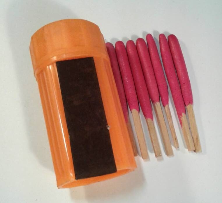 Waterproof Matches – 10 Box of 40 – 400 Matches + Magnesium Striker + Storm