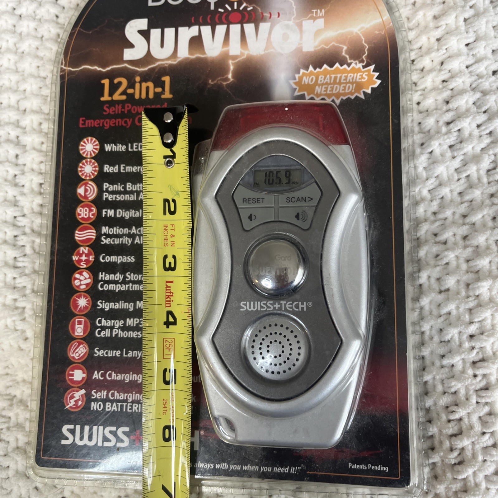 Swiss+Tech BodyGuard Survivor 12-in-1 Self-powered Emergency Companion – New
