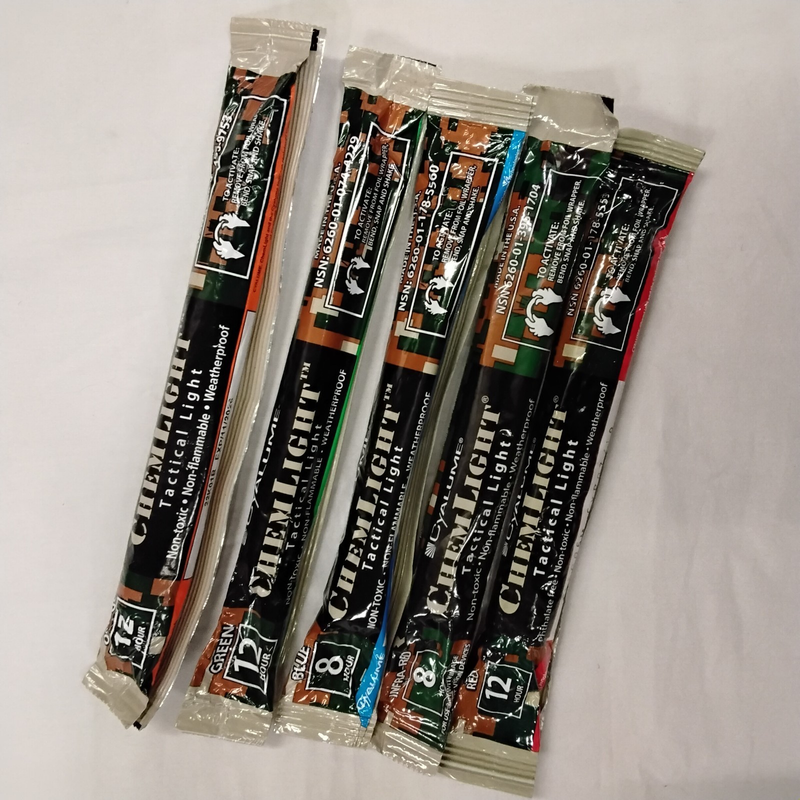Lot of 5 Cyalume ChemLight Tactical Light Sticks Military Glow Sticks
