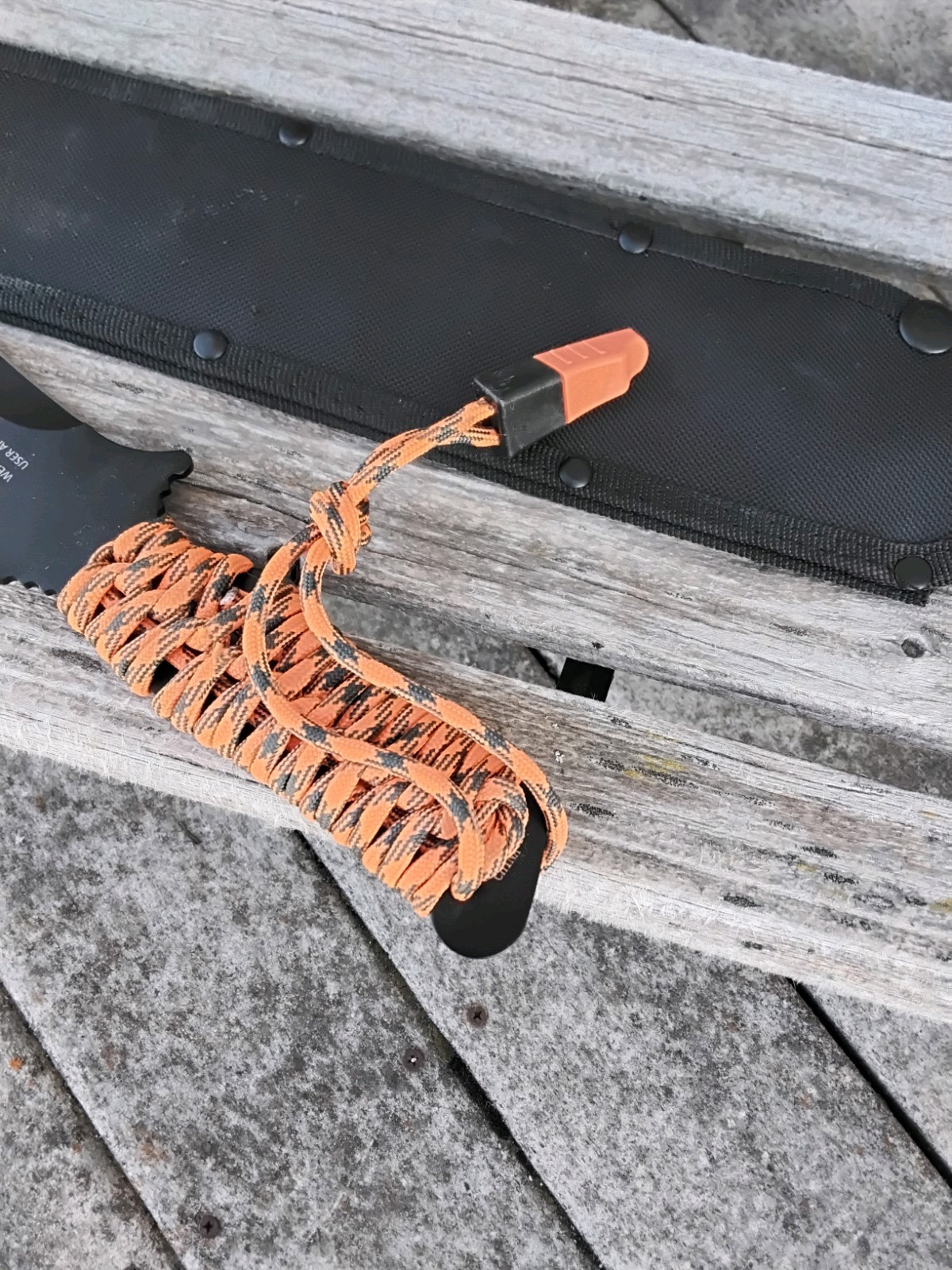 UST ParaCuda-Machete 11″ Drop Point Stainless Steel Blade Paracord Handle Sheath