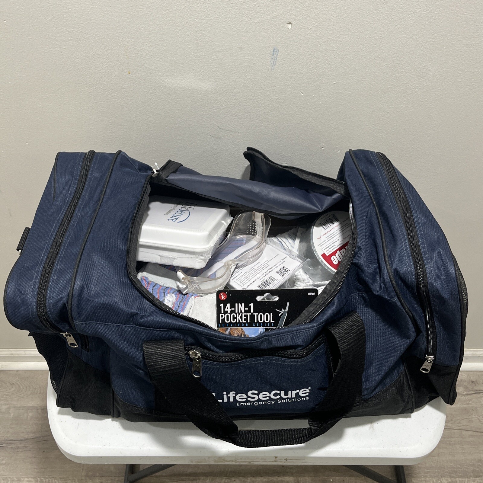 LIFESECURE Survival Kit: 97 Components, Duffel Bag, 10 People Served 31XR15