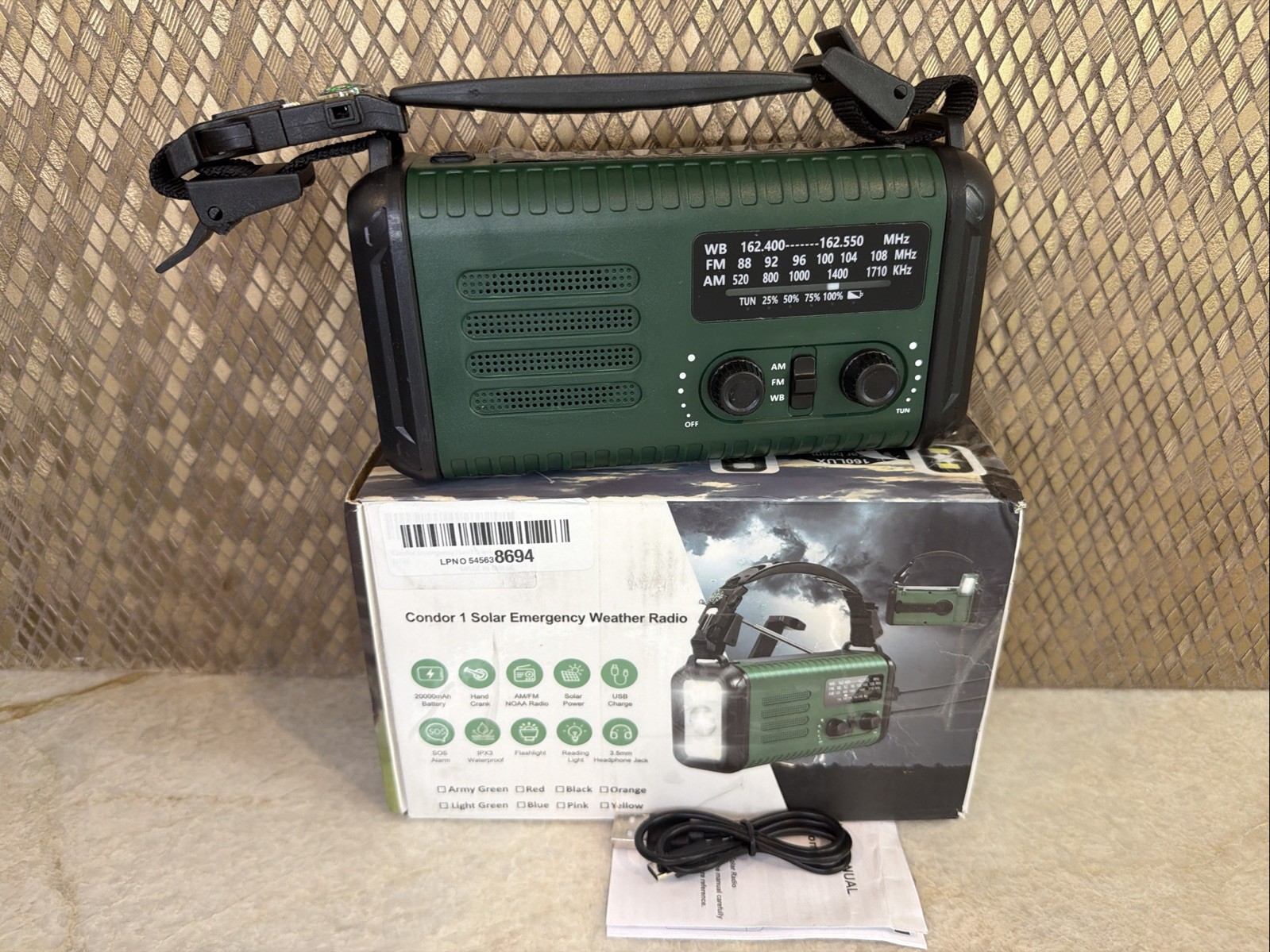 20000mAh/ 74000mWh Hand Crank Emergency Radio AM/FM/NOAA Weather