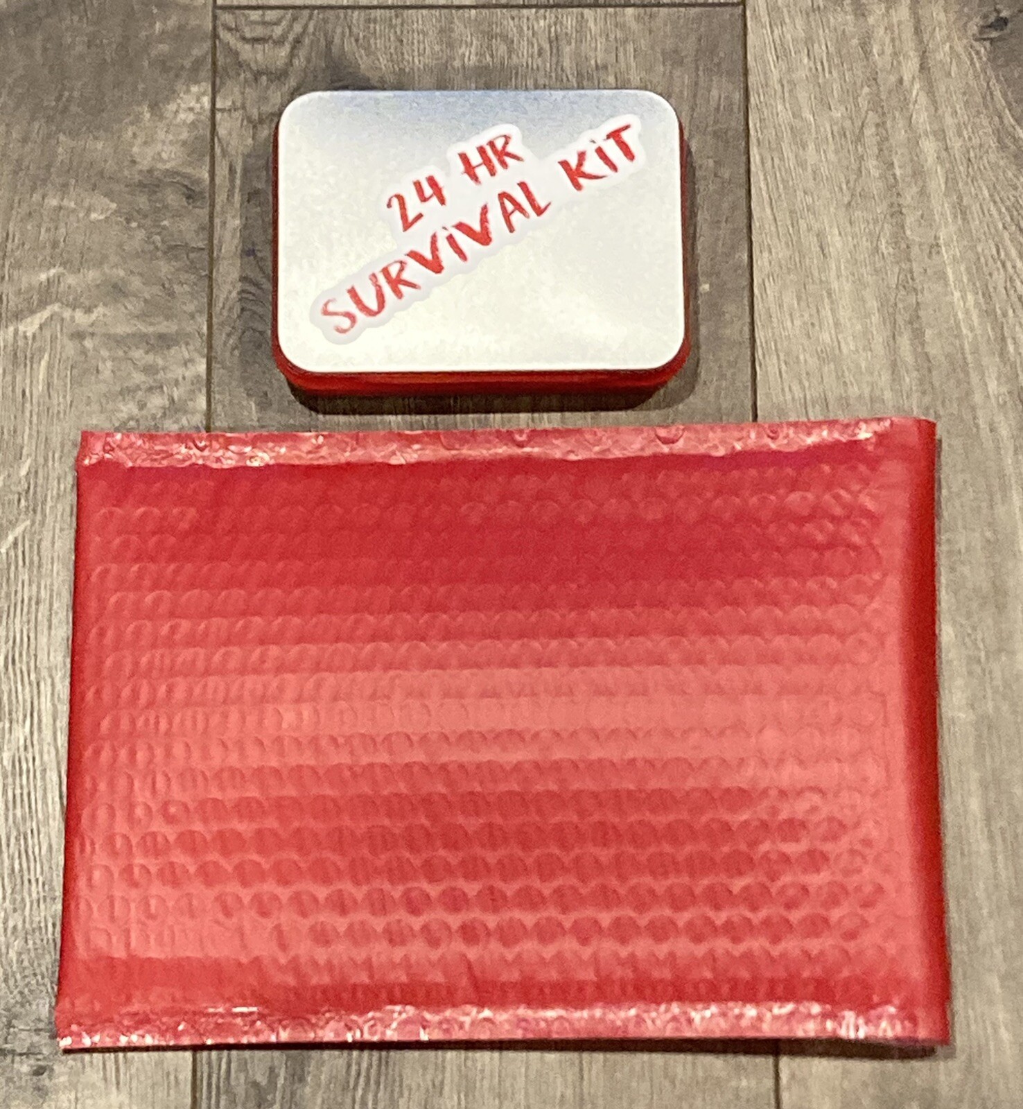 24 Hour Survival Kit With Rations And First Aid. Military & Backpacking
