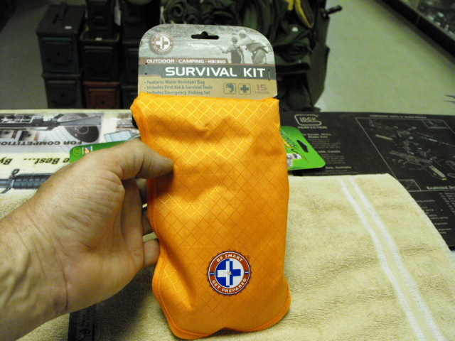 15 Pieces Survival kit, Water Resistant bag, First aid kit, Survival tools, Fish