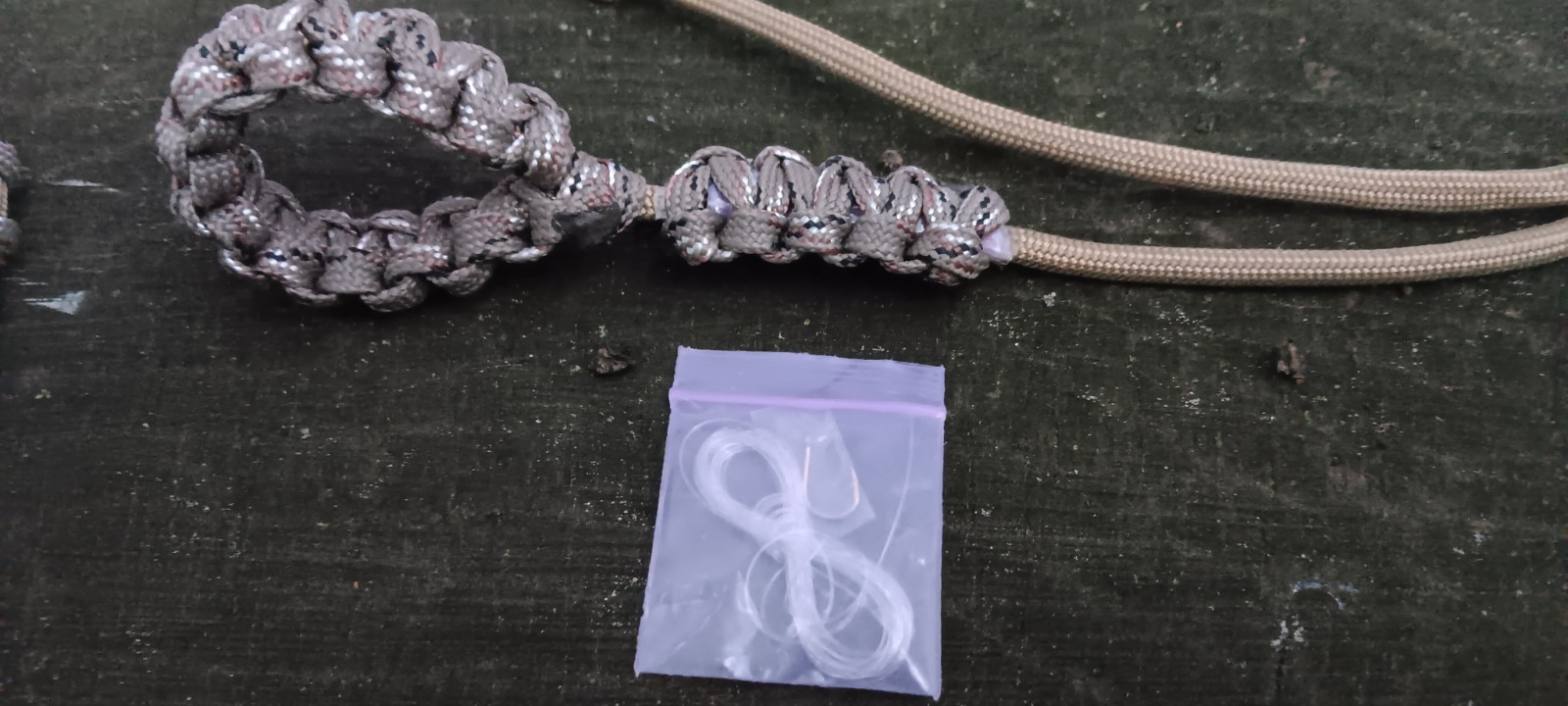 Shepherd Sling One Piece Paracord 12f Weaved Inside Is Emergency Fishing Gear