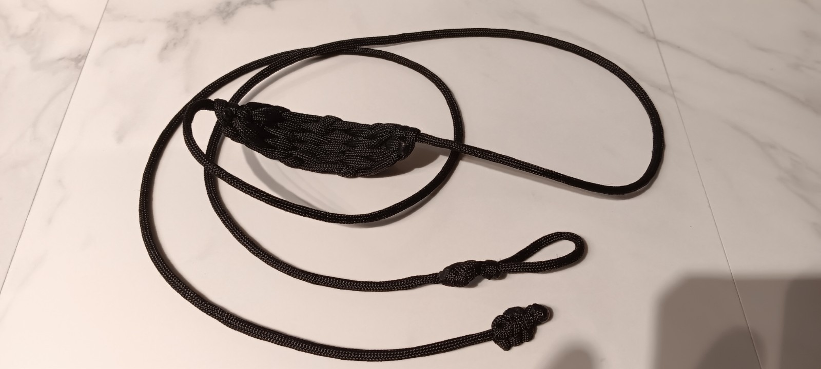 Shepherd Sling Paracord Catapult Slingshot Bracelet Survival Tool.