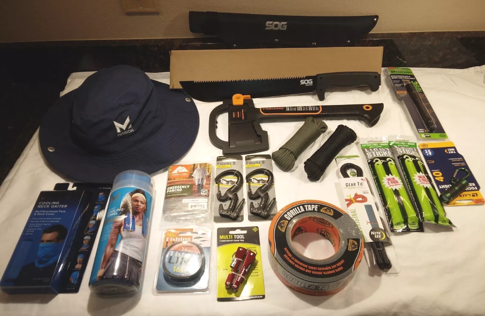 Ultimate Outdoor Survival & Hiking Kit | 18-Piece Essential Gear Set – SOG – NEW