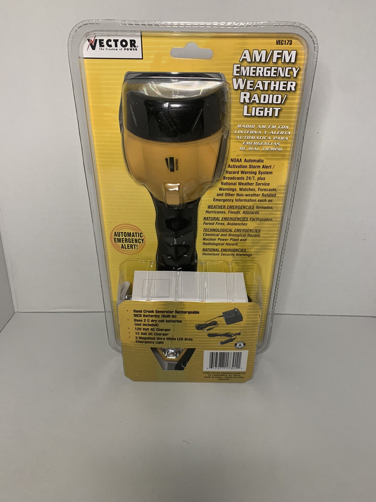 New Vector VEC173 Storm Tracker AM/FM Emergency NOAA Weather Radio Flash Light