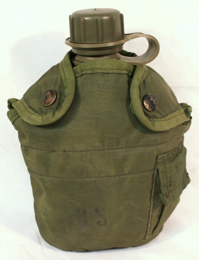 US Military NEW 1 QT OD PLASTIC CANTEEN & USED COVER w/ BRAND NEW STAINLESS CUP