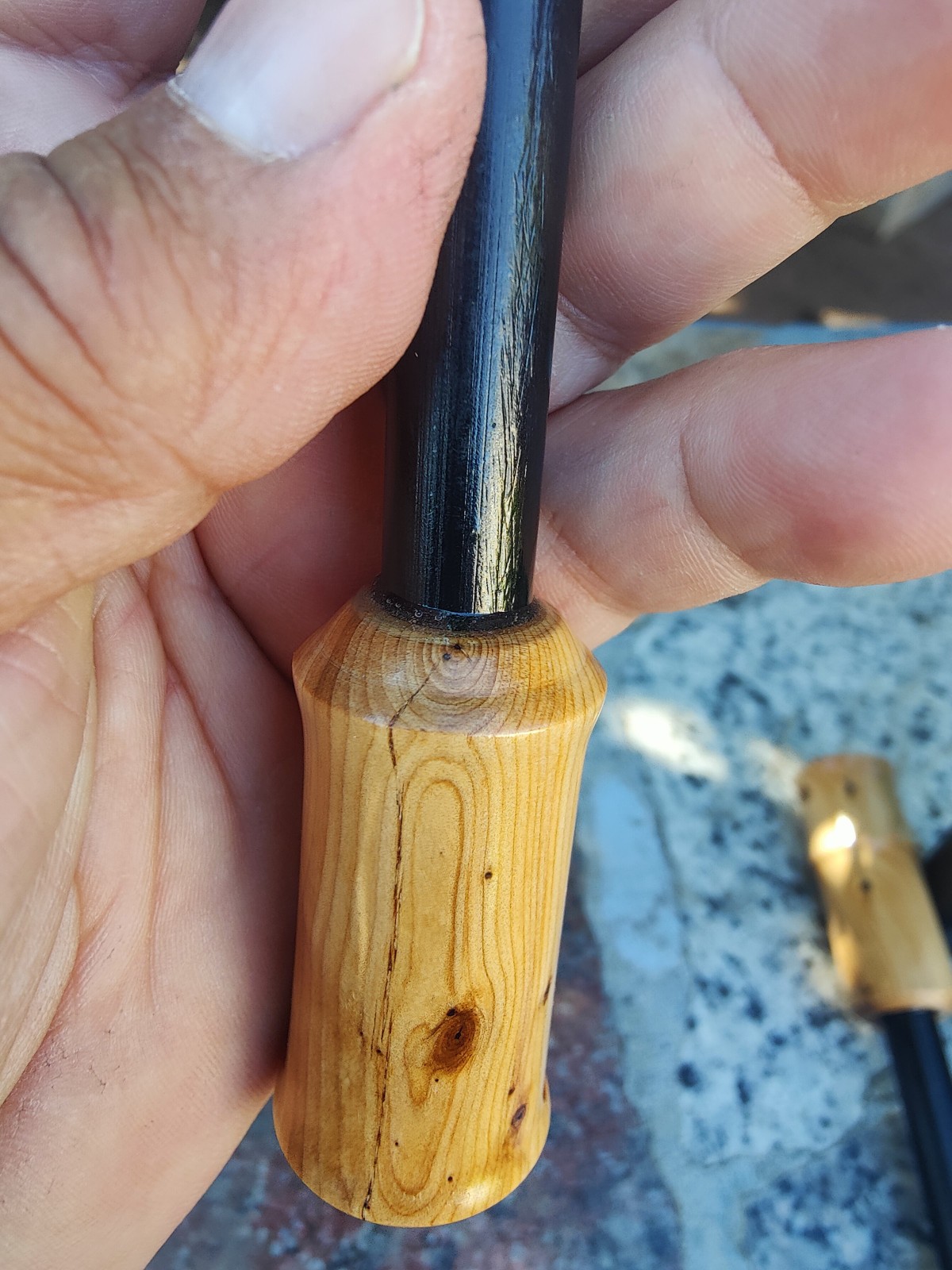 bushcraft 5″ x 1/2 ” ferrocerium rod yew wood handle | Ferro rod | mischmetal