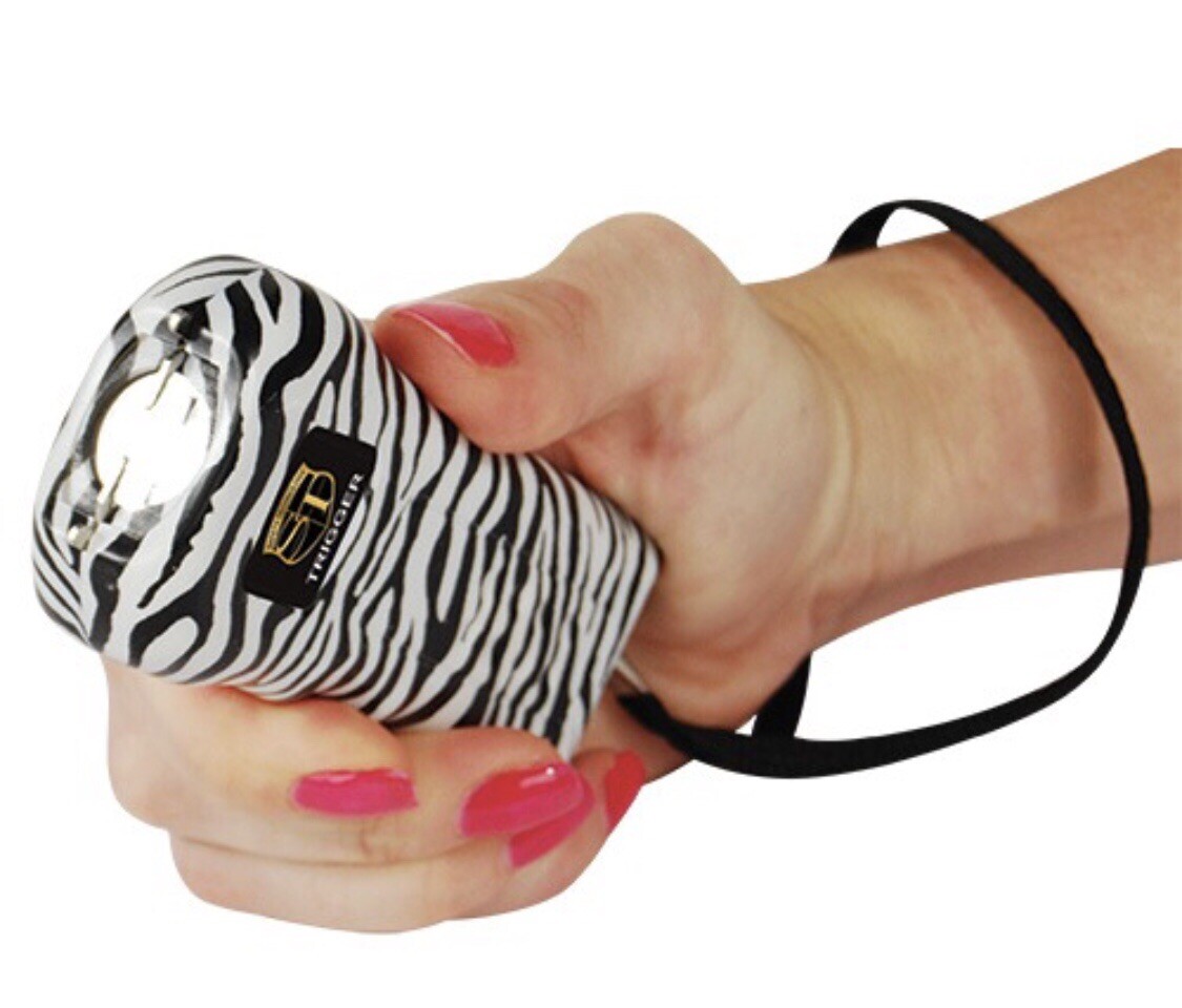 911 POLICE 75 MV Rechargeable LED Stun Gun Holster ZEBRA Walker Jogger Safety