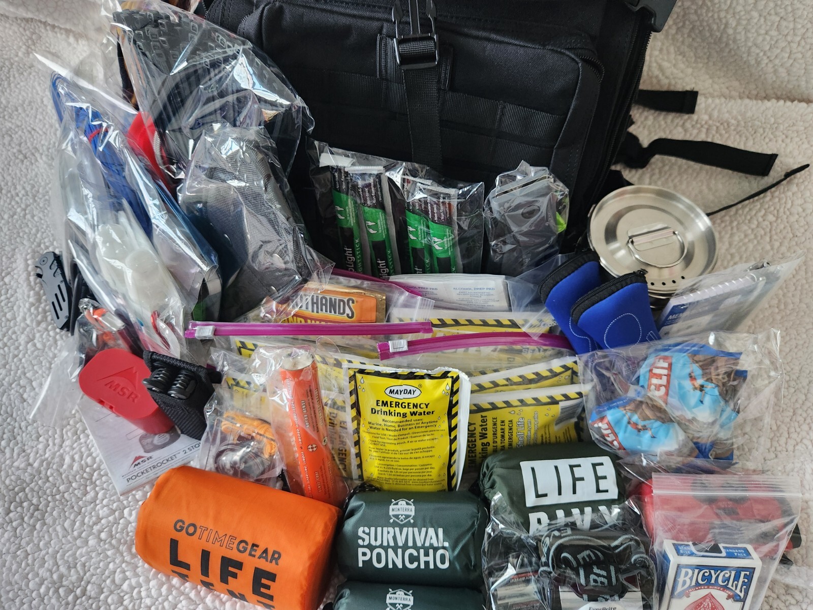 72-hour survival bag for 2 people “Read the full description of the contents”