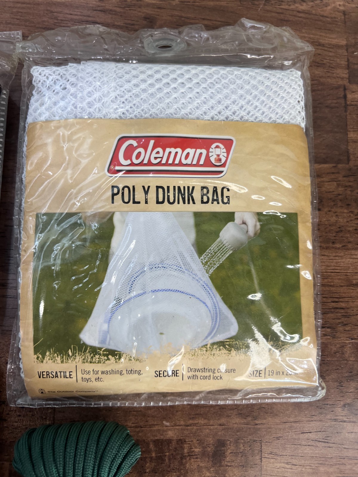 Colman Survival kit Gear Water Proof Matches Paracord
