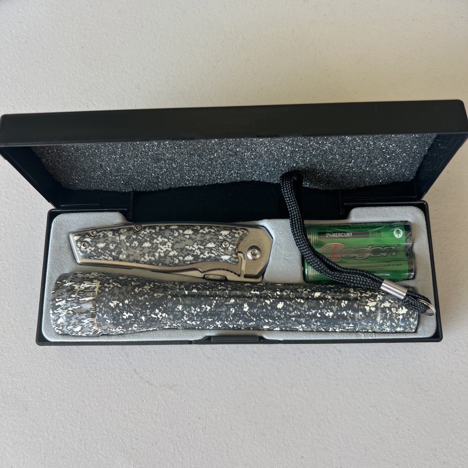 NRA National Rifle Association Survival Combo Set Flashlight & Knife NEW Camo FS